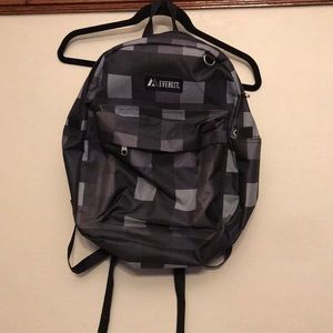 Everest gray and black backpack never used